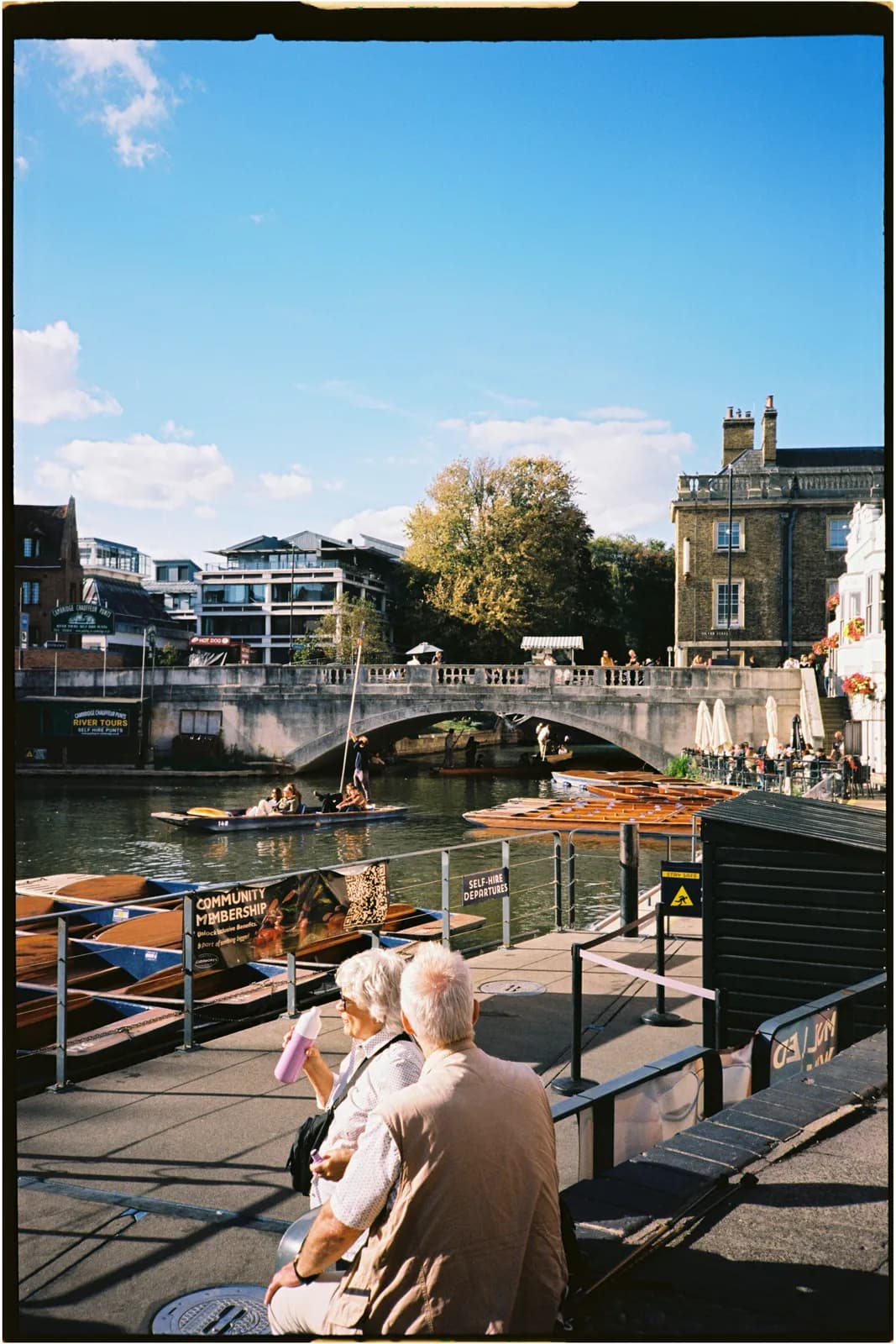 Film photograph shot on Kodak Ektar 100 with a Konica Big Mini BM-201 by Zigao Wang