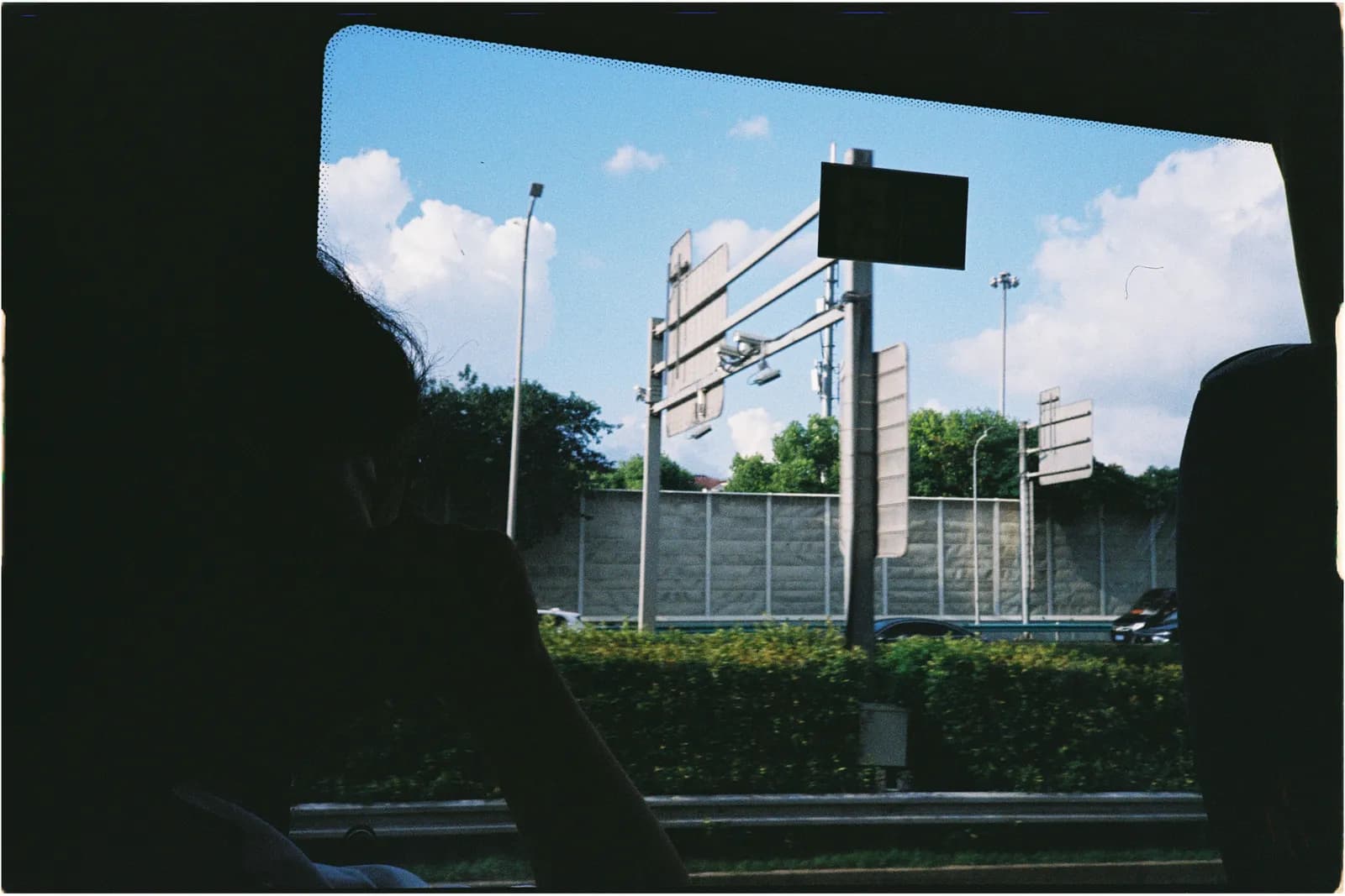 Film photograph shot on Kodak UltraMax 400 with a Konica Big Mini BM-201 by Zigao Wang