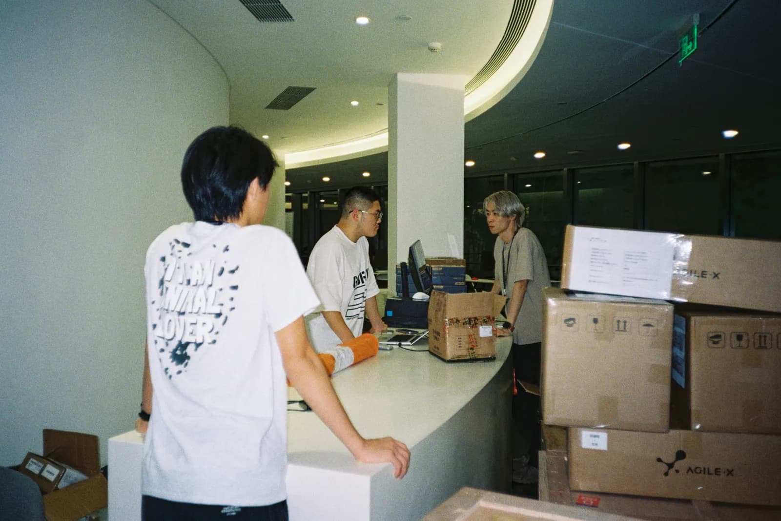 Film photograph shot on Kodak UltraMax 400 with a Canon Autoboy FXL by Febe Mo