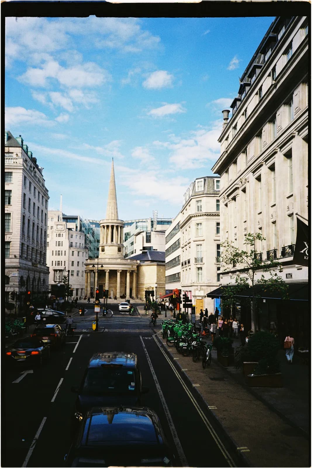 Film photograph shot on Kodak UltraMax 400 with a Konica Big Mini BM-201 by Zigao Wang