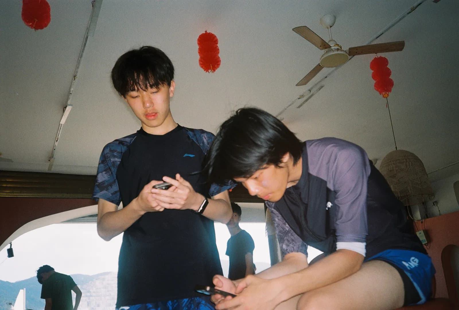 Film photograph shot on Kodak Gold 200 with an Olympus Mju-I by CJ Liu