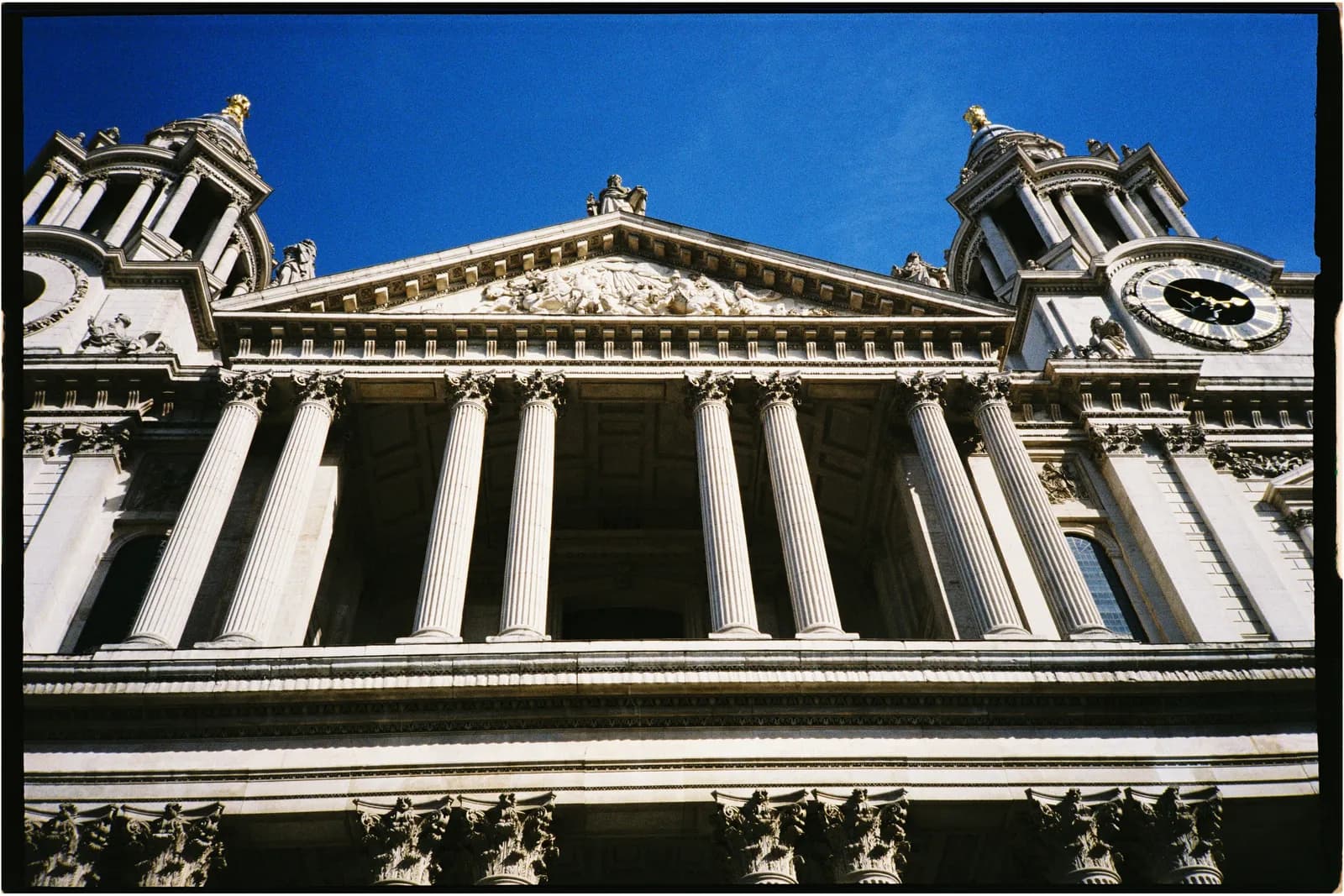 Film photograph shot on Kodak UltraMax 400 with a Konica Big Mini BM-201 by Zigao Wang