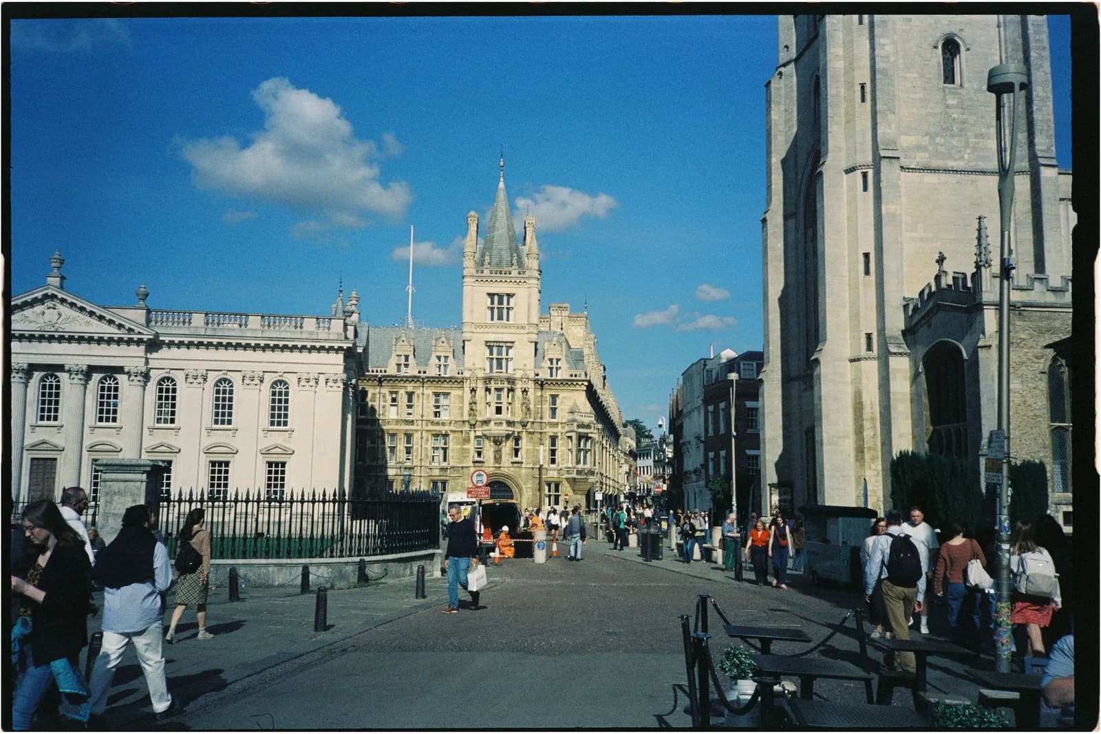 Film photograph shot on Kodak Vision3 500T with a Konica Big Mini BM-201 by Zigao Wang