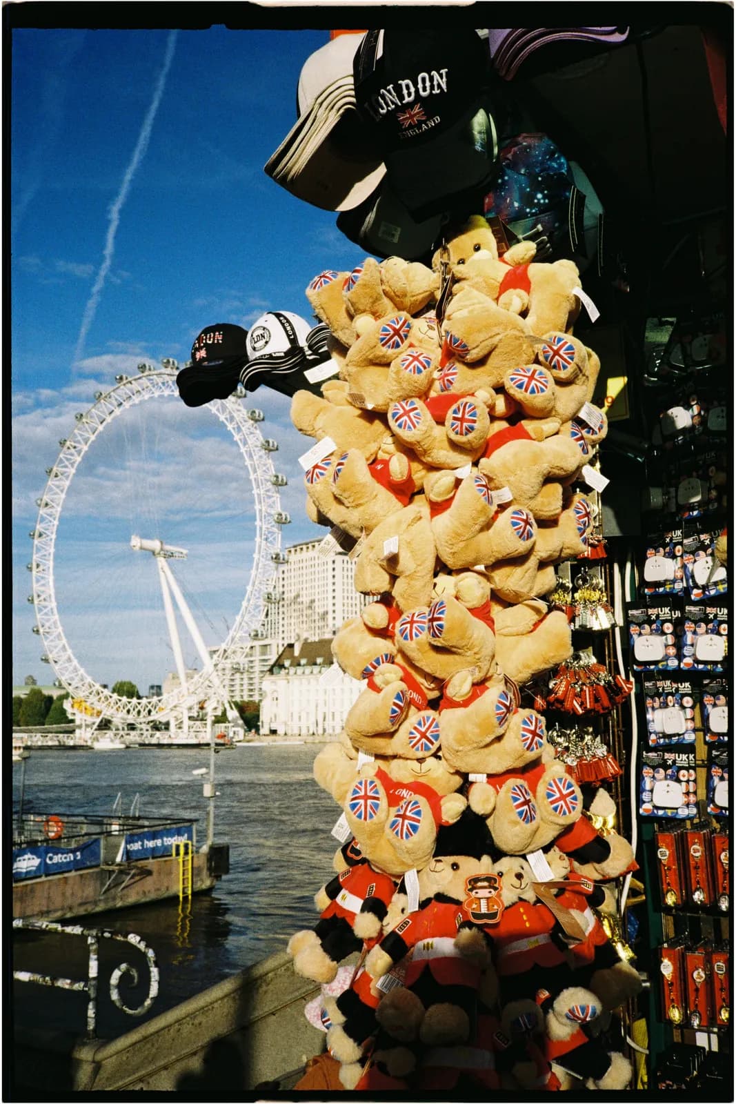 Film photograph shot on Kodak Gold 200 with a Konica Big Mini BM-201 by Zigao Wang