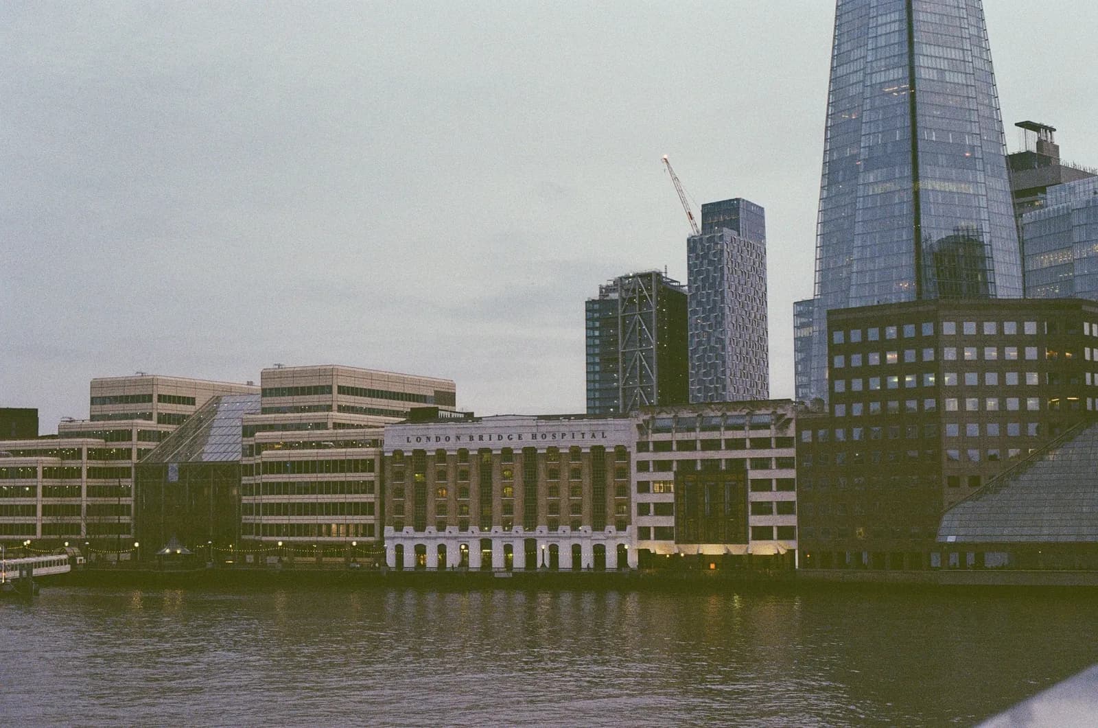London Trip — film photograph shot on Kodak Gold 200 with a Canon AE-1 Program by Casper Lee
