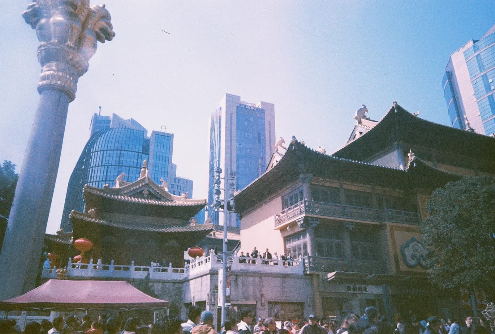 Film photograph shot on Orwo Wolfen NC400 with a Kodak Snapic A1 by Zigao Wang