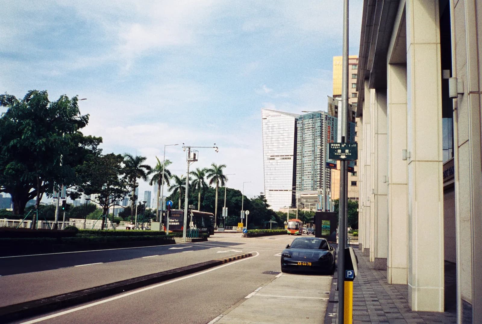Film photograph shot on Lucky Color 400 with an Olympus Trip Panorama 2 by Zigao Wang