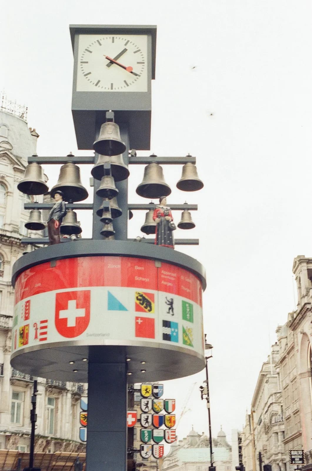 London Feb 2026 — film photograph shot on Kodak Gold 200 with a Canon AE-1 Program by Casper Lee