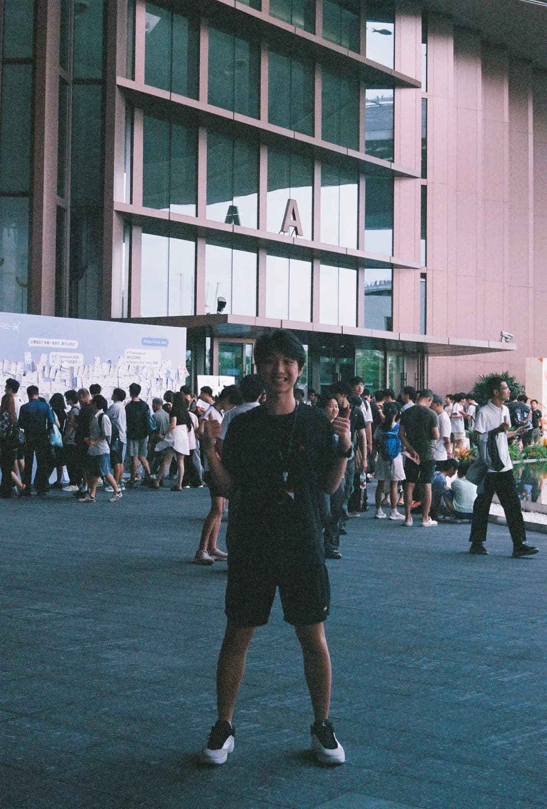 Film photograph shot on Fujifilm Superia Premium 400 with a Canon AE-1 Program by Zigao Wang
