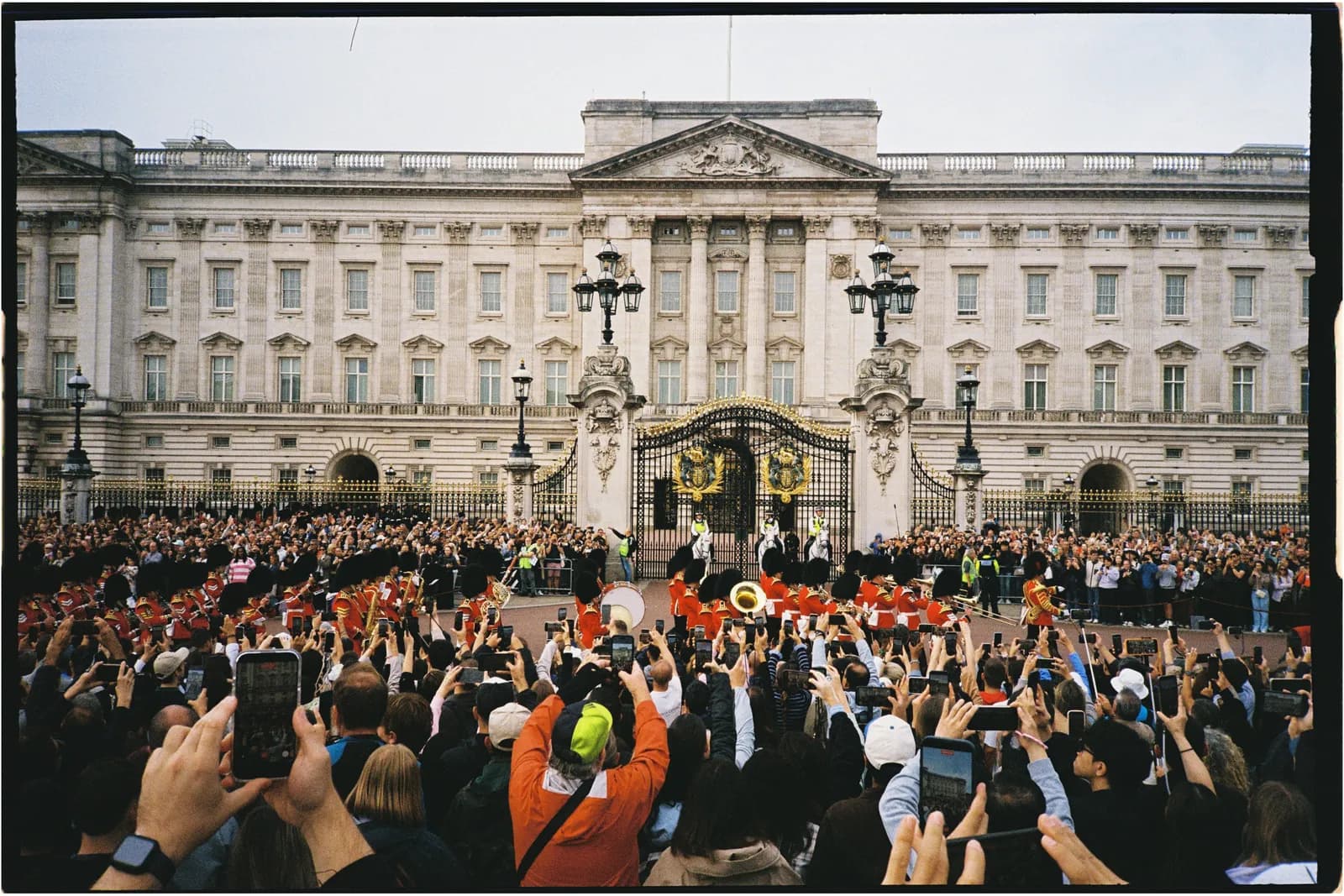 Film photograph shot on Kodak UltraMax 400 with a Konica Big Mini BM-201 by Zigao Wang