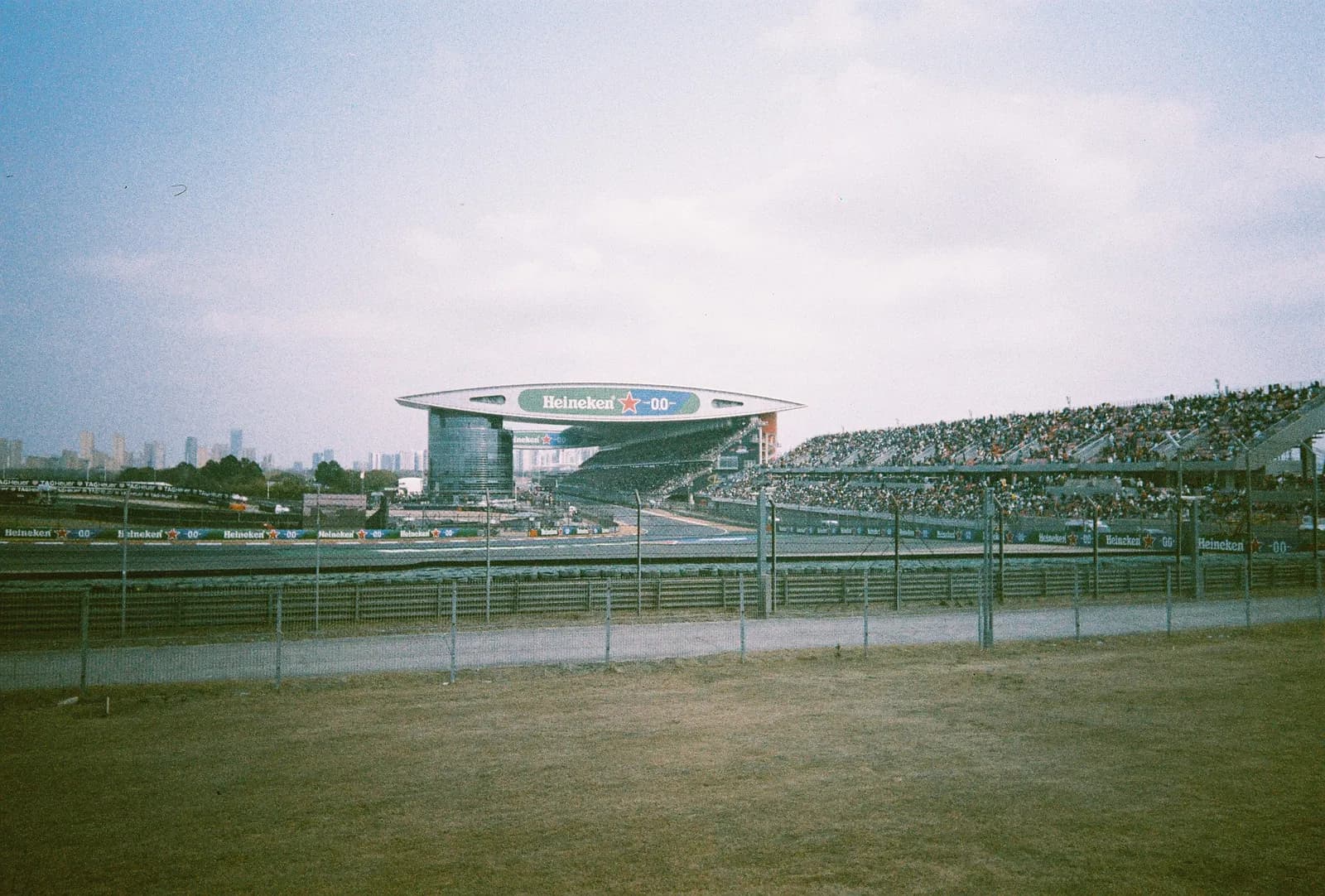 Film photograph shot on Orwo Wolfen NC400 with a Kodak Snapic A1 by Zigao Wang