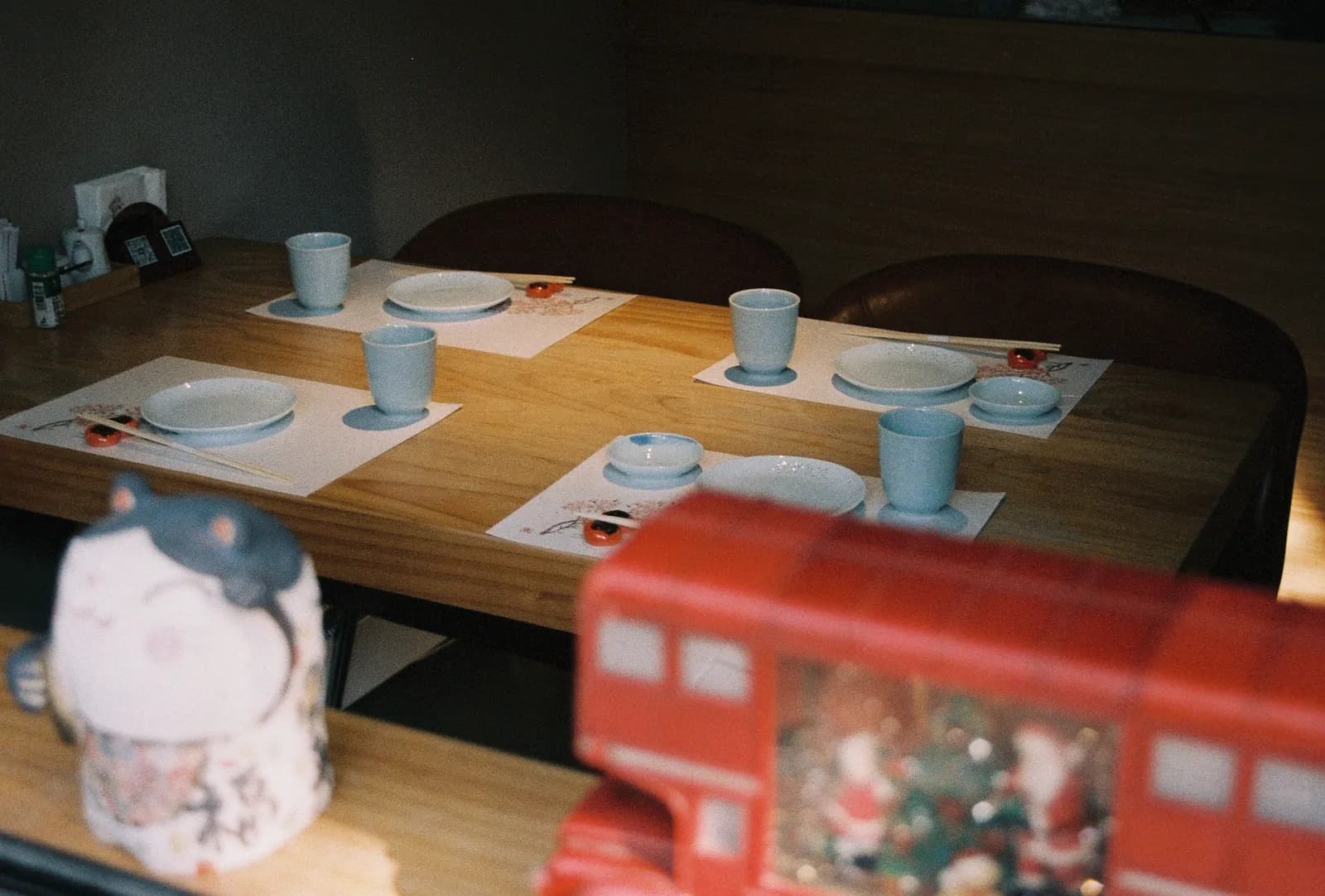 Film photograph shot on LomoChrome Color '92 Sun-Kissed with a Canon AE-1 Program by CJ Liu