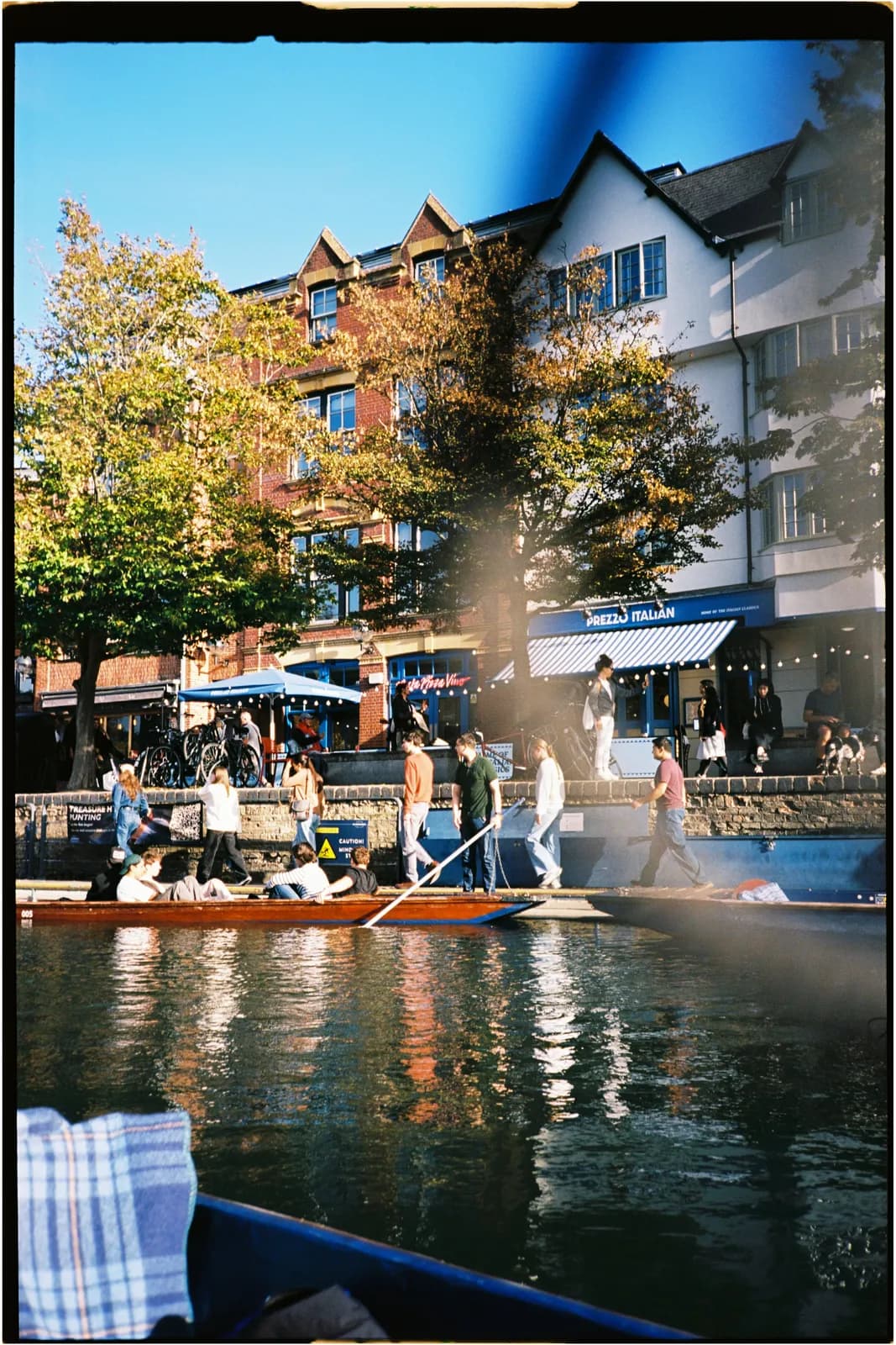 Film photograph shot on Kodak Ektar 100 with a Konica Big Mini BM-201 by Zigao Wang