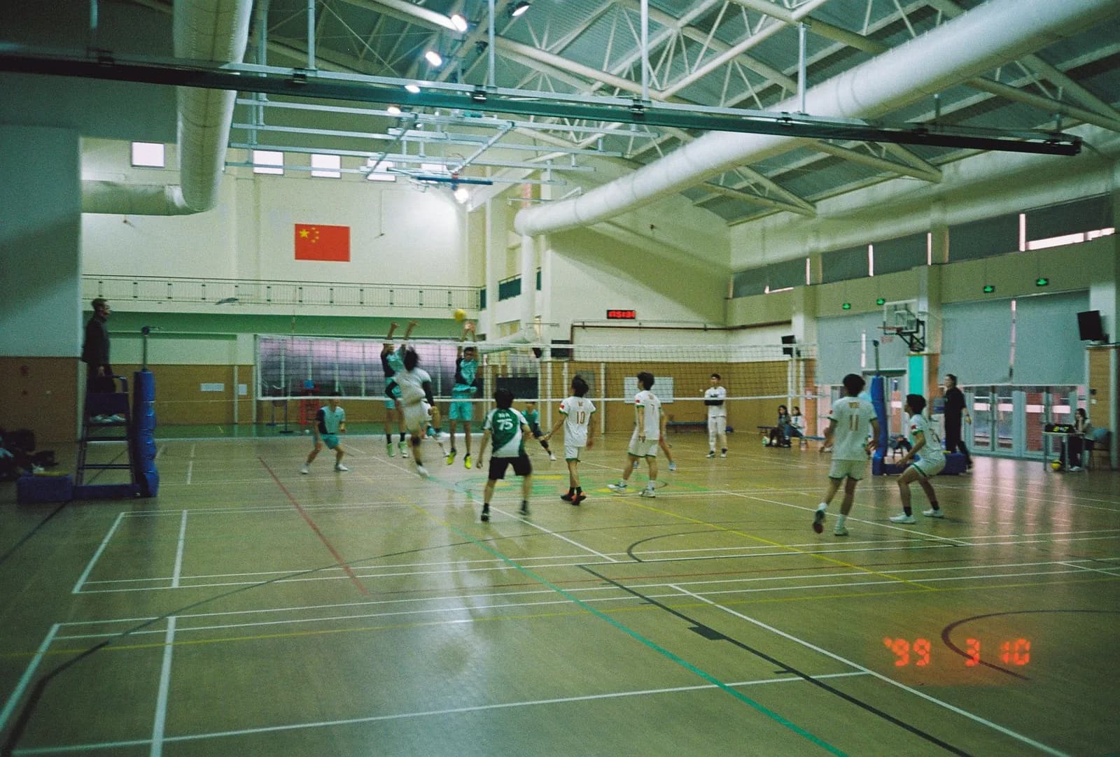 Film photograph shot on Ilford Ilfocolor Vivid 400 with an Olympus Mju-I by CJ Liu