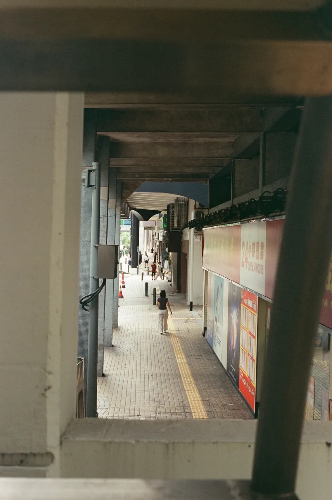 Film photograph shot on Kodak Vision3 250D with a Canon AE-1 Program by Zigao Wang