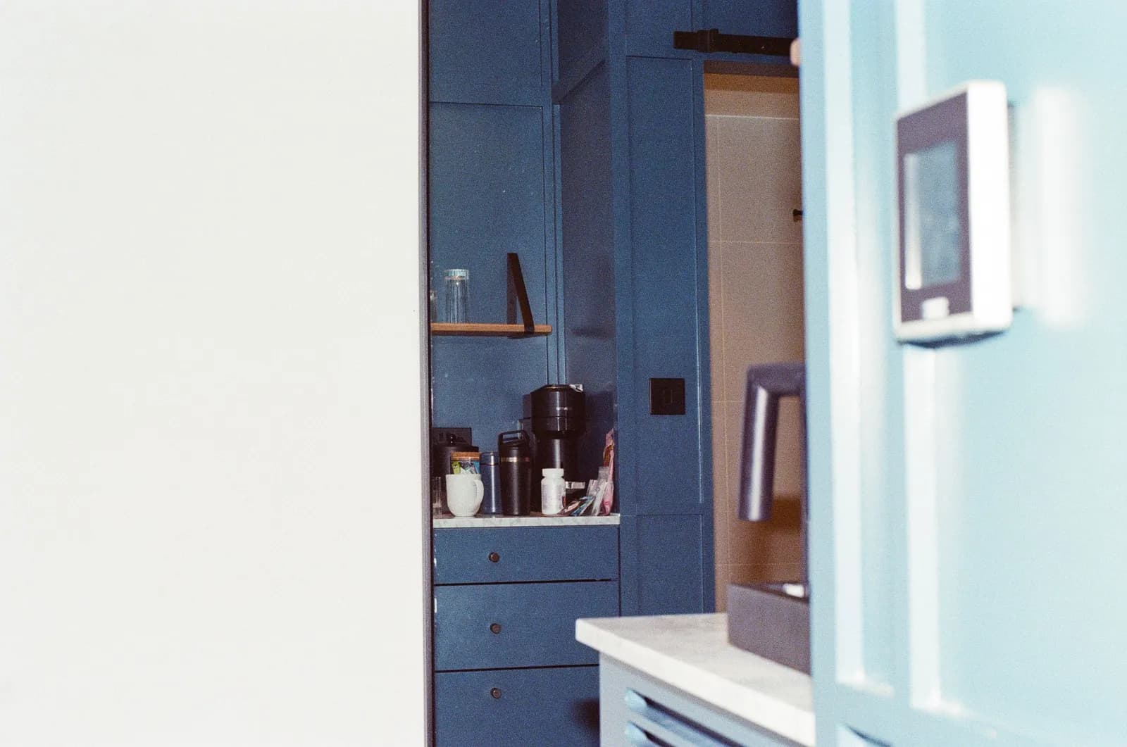 London Feb 2026 — film photograph shot on Kodak Gold 200 with a Canon AE-1 Program by Casper Lee