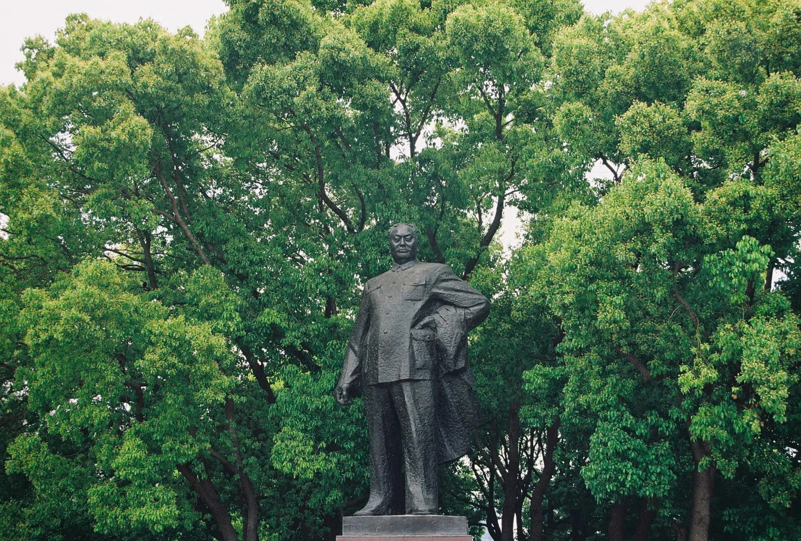 Film photograph shot on Kodak ColorPlus 200 with a Canon AE-1 Program by CJ Liu