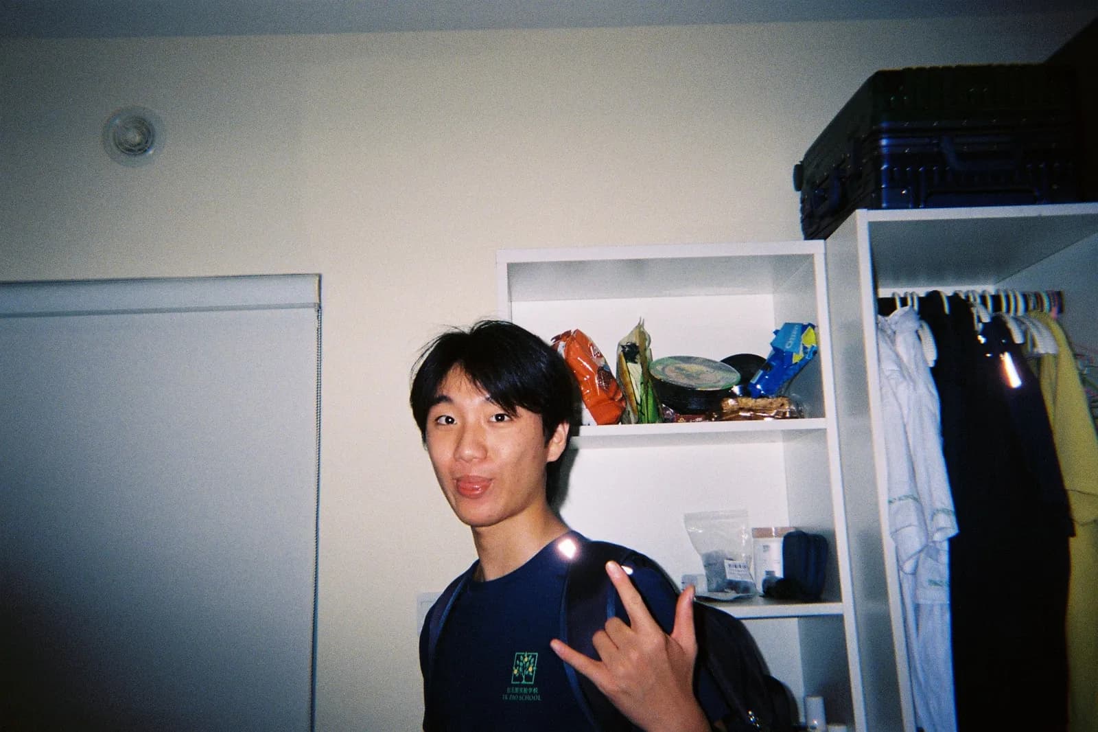 Film photograph shot on Kodak Gold 800 with a Kodak FunSaver by Max Du