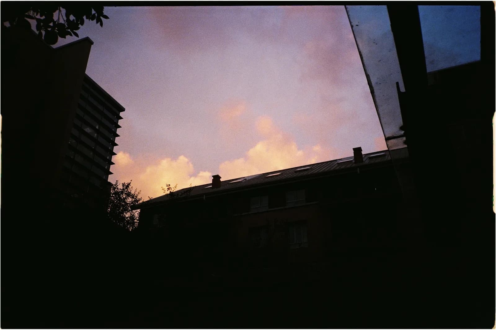 Film photograph shot on Kodak UltraMax 400 with a Konica Big Mini BM-201 by Zigao Wang