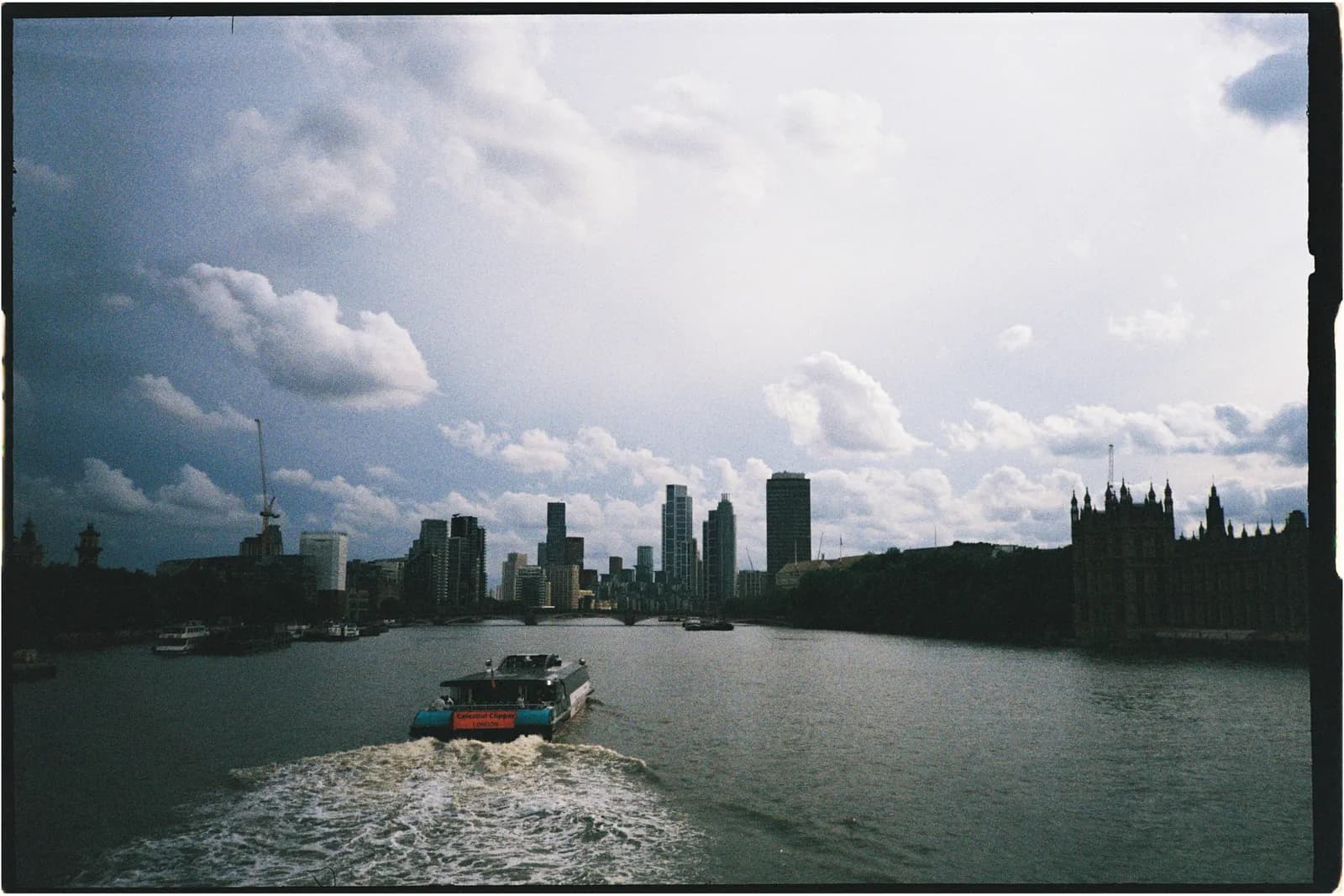 Film photograph shot on Kodak UltraMax 400 with a Konica Big Mini BM-201 by Zigao Wang