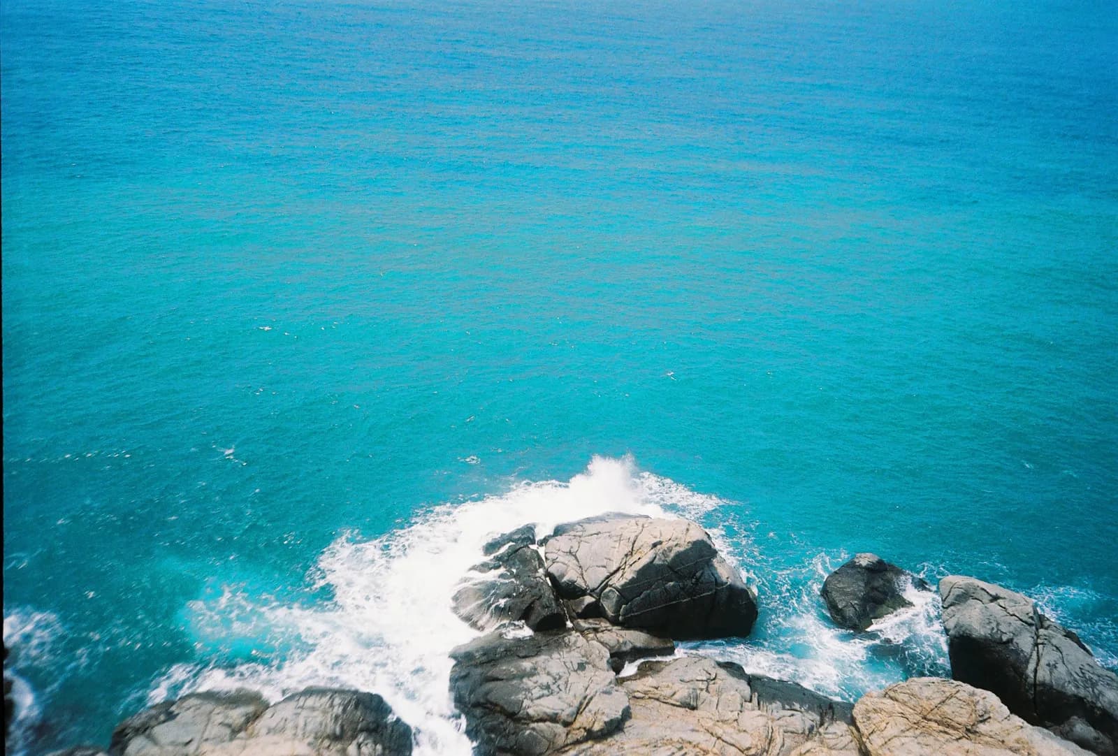 Film photograph shot on Kodak Gold 200 with an Olympus Mju-I by CJ Liu