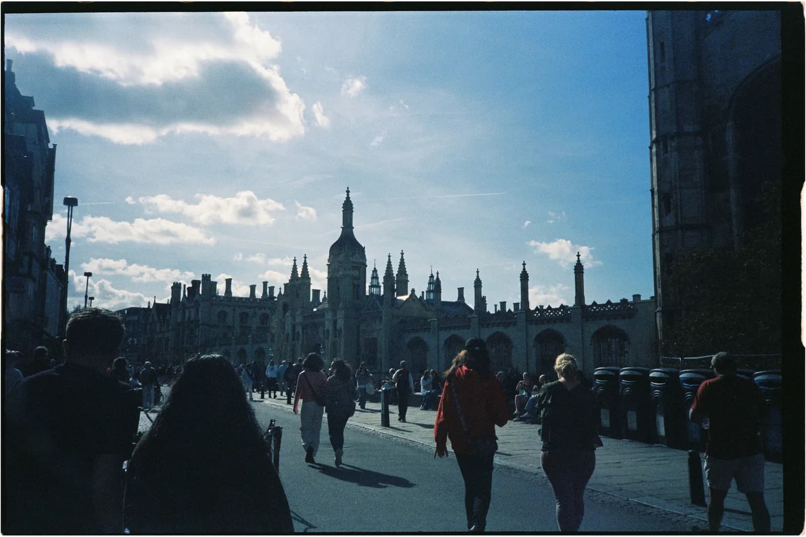 Film photograph shot on Kodak Vision3 500T with a Konica Big Mini BM-201 by Zigao Wang