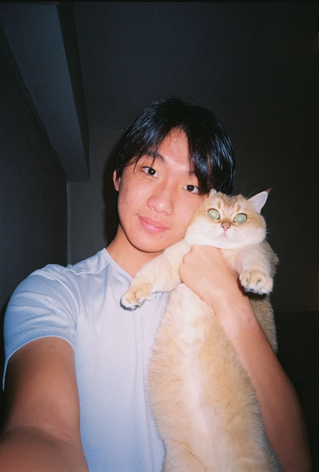 Film photograph shot on Lomography Color Negative 400 with a Kodak Snapic A1 by Zigao Wang