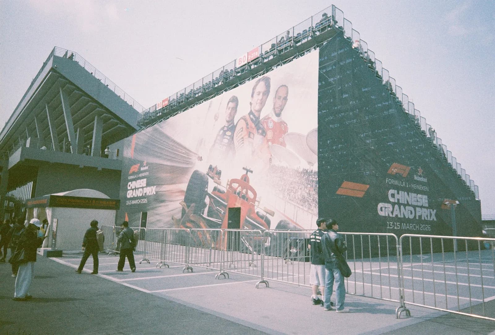 Film photograph shot on Orwo Wolfen NC400 with a Kodak Snapic A1 by Zigao Wang