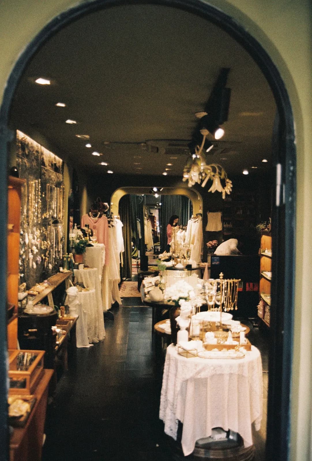 Film photograph shot on LomoChrome Color '92 Sun-Kissed with a Canon AE-1 Program by CJ Liu