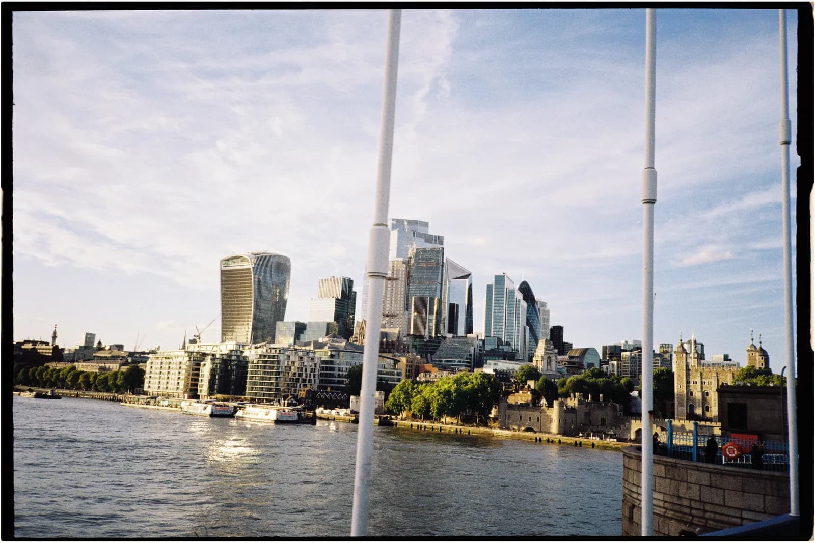 Film photograph shot on Kodak Gold 200 with a Konica Big Mini BM-201 by Zigao Wang