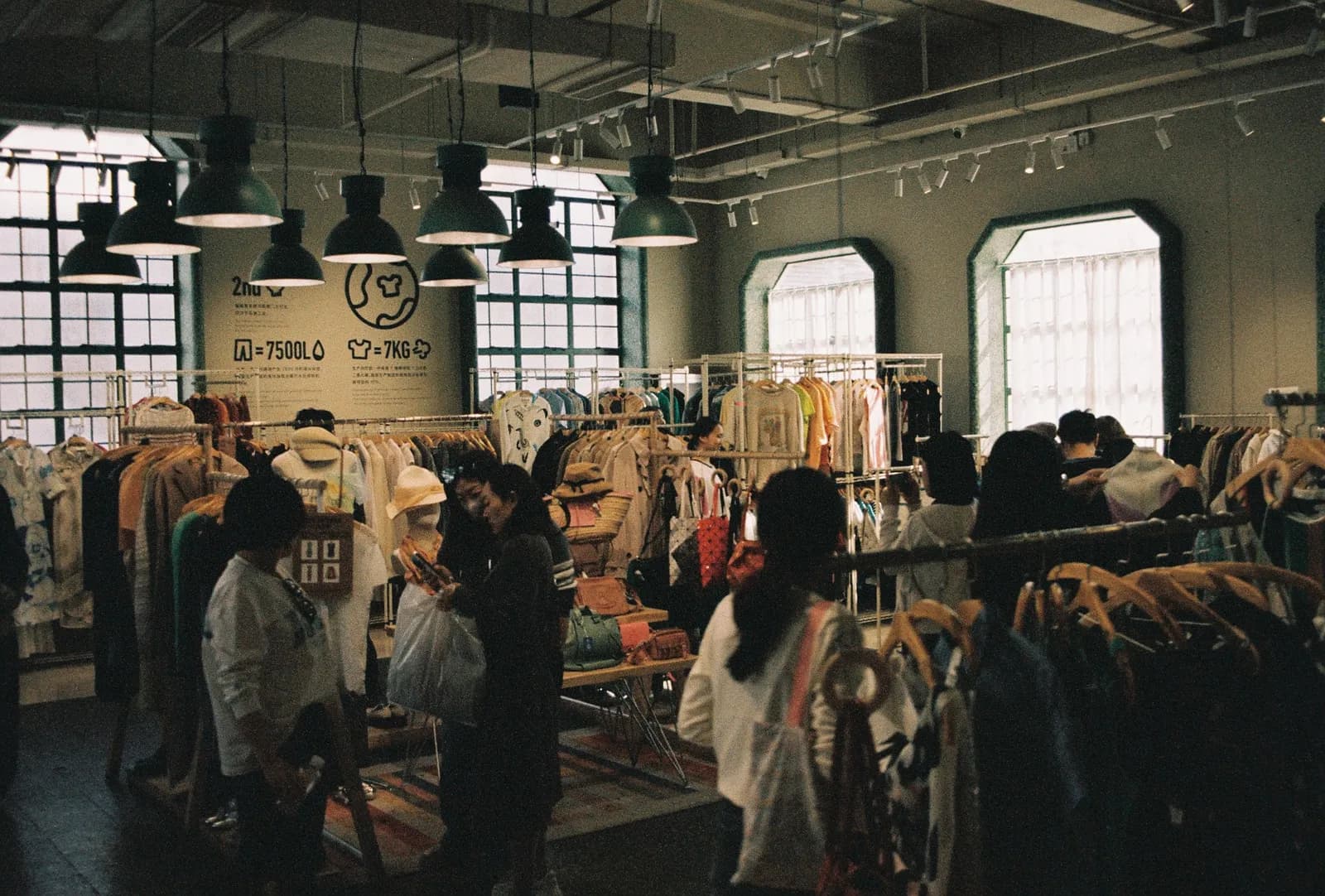 Film photograph shot on LomoChrome Color '92 Sun-Kissed with a Canon AE-1 Program by CJ Liu