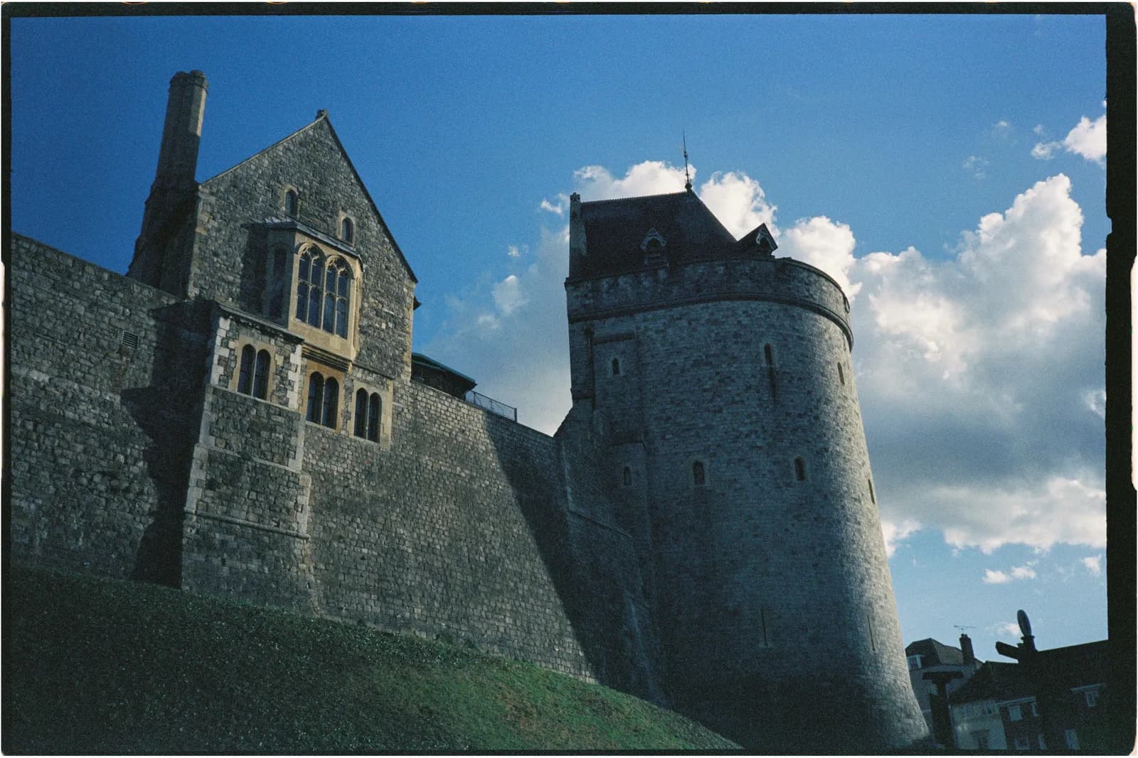 Film photograph shot on Kodak Vision3 500T with a Konica Big Mini BM-201 by Zigao Wang