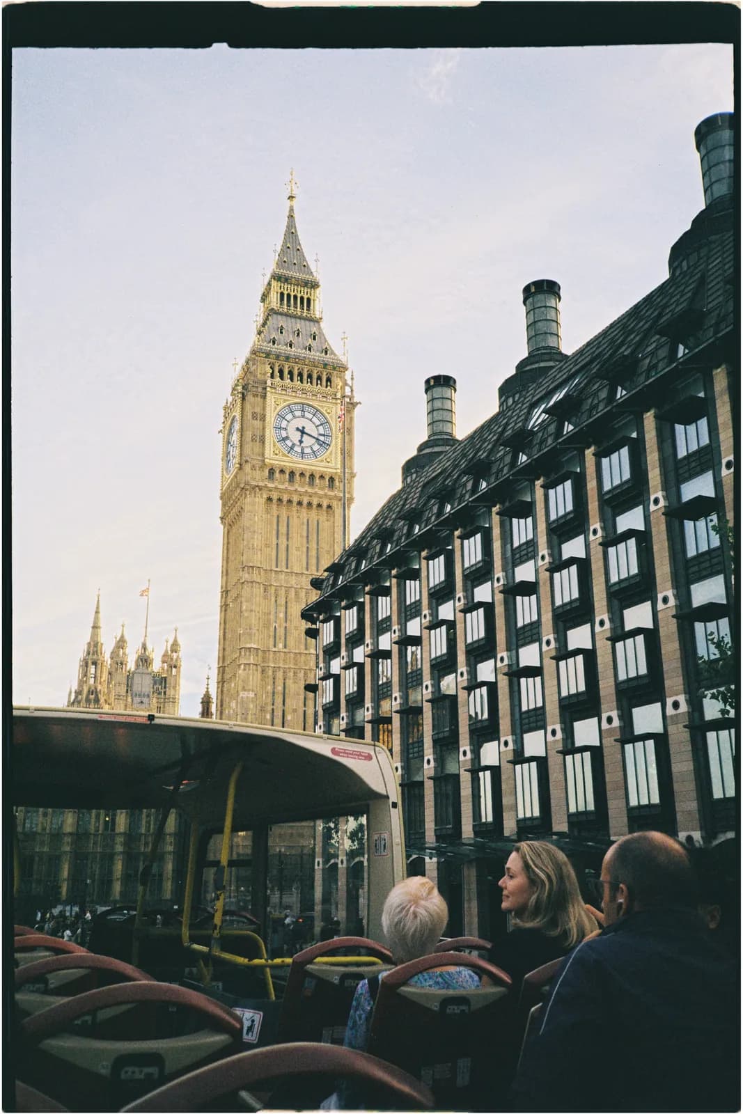 Film photograph shot on Kodak Gold 200 with a Konica Big Mini BM-201 by Zigao Wang