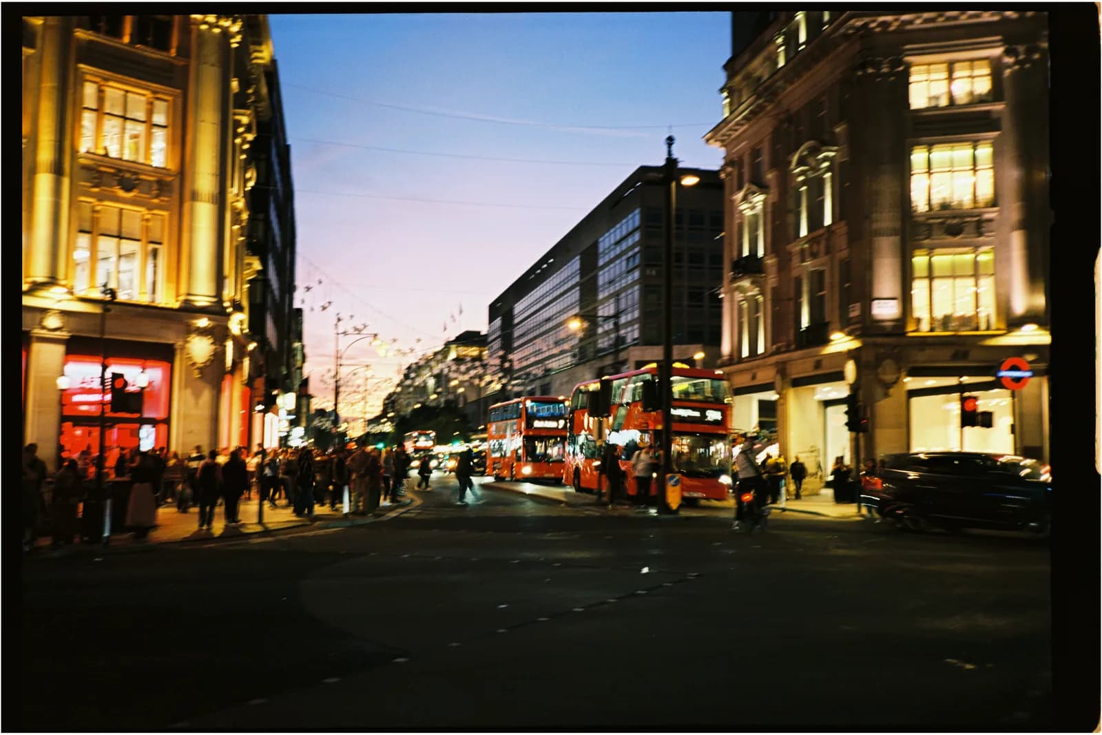 Film photograph shot on Kodak Ektar 100 with a Konica Big Mini BM-201 by Zigao Wang