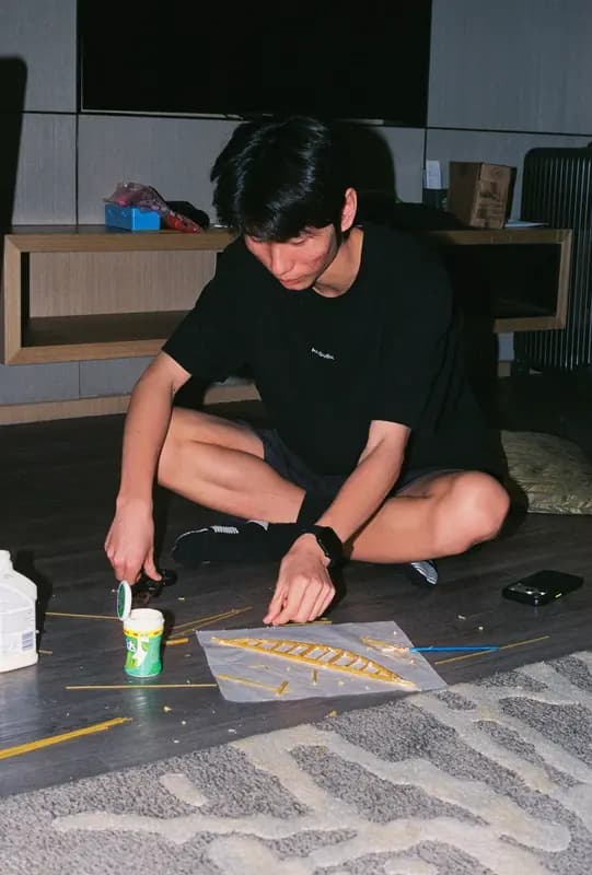 Film photograph shot on Fujifilm Superia Premium 400 with a Canon AE-1 Program by Zigao Wang