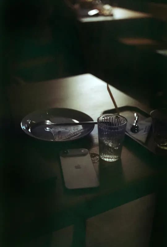 Film photograph shot on Kodak Gold 200 with an Olympus 35 SP by Barry Shawn