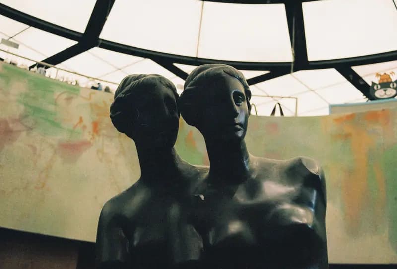 Film photograph shot on LomoChrome Color '92 Sun-Kissed with a Canon AE-1 Program by CJ Liu