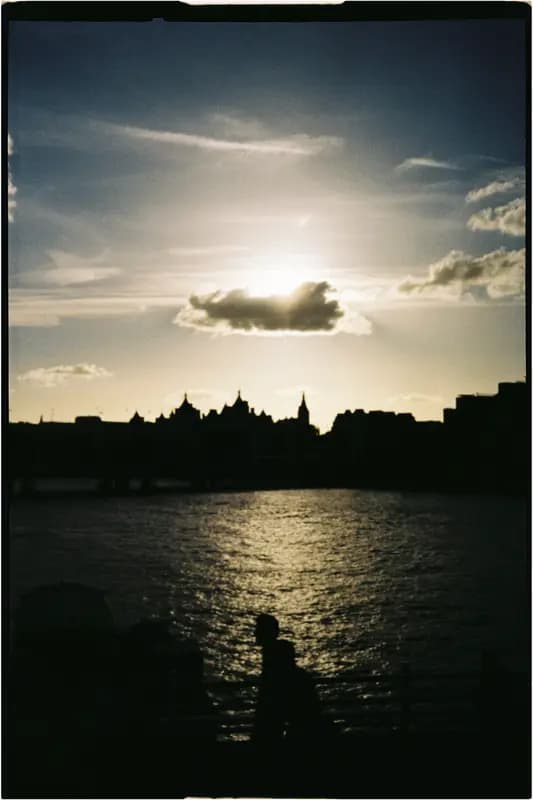 Film photograph shot on Kodak Gold 200 with a Konica Big Mini BM-201 by Zigao Wang