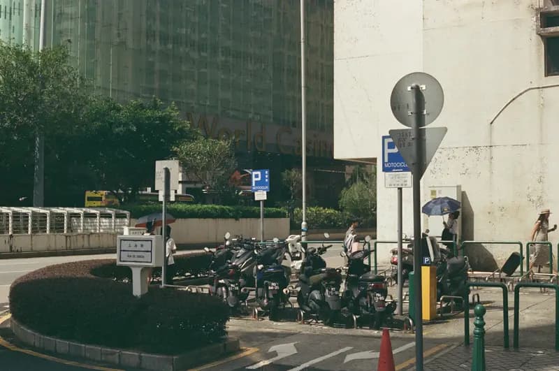 Film photograph shot on Kodak Vision3 250D with a Canon AE-1 Program by Zigao Wang