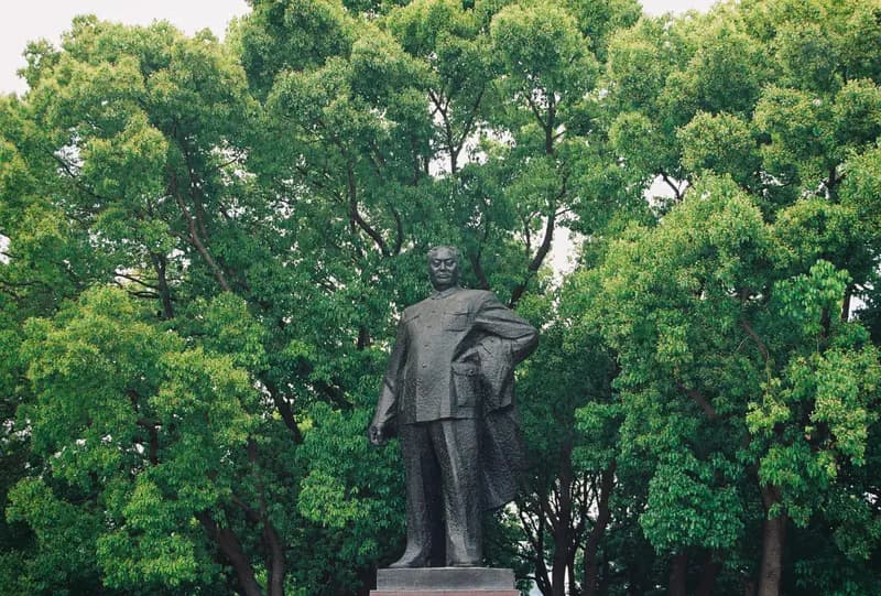 Film photograph shot on Kodak ColorPlus 200 with a Canon AE-1 Program by CJ Liu