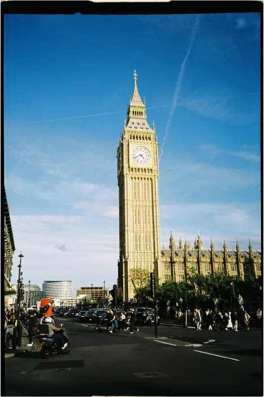 Film photograph shot on Kodak Gold 200 with a Konica Big Mini BM-201 by Zigao Wang
