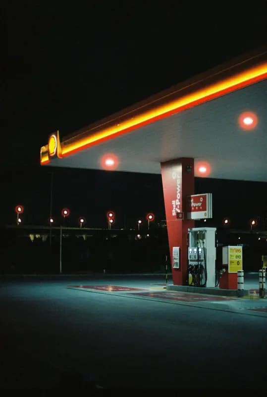 Film photograph shot on CineStill 800T with a Nikon F4 by myrh